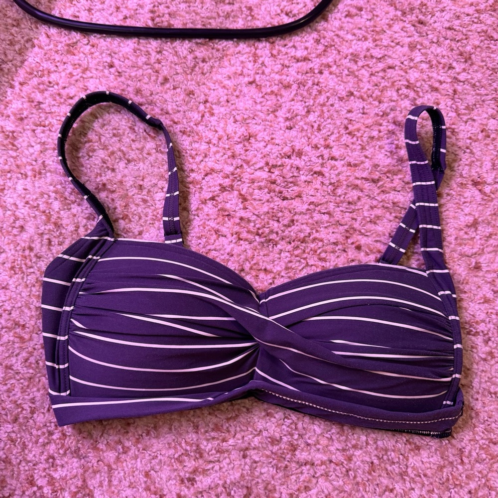 Bond eye Australia swim top size 6
